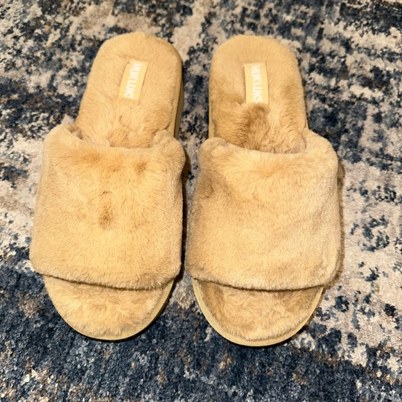 Musk Luks Kirstey Slide- Irish Cream - Picture 5 of 10